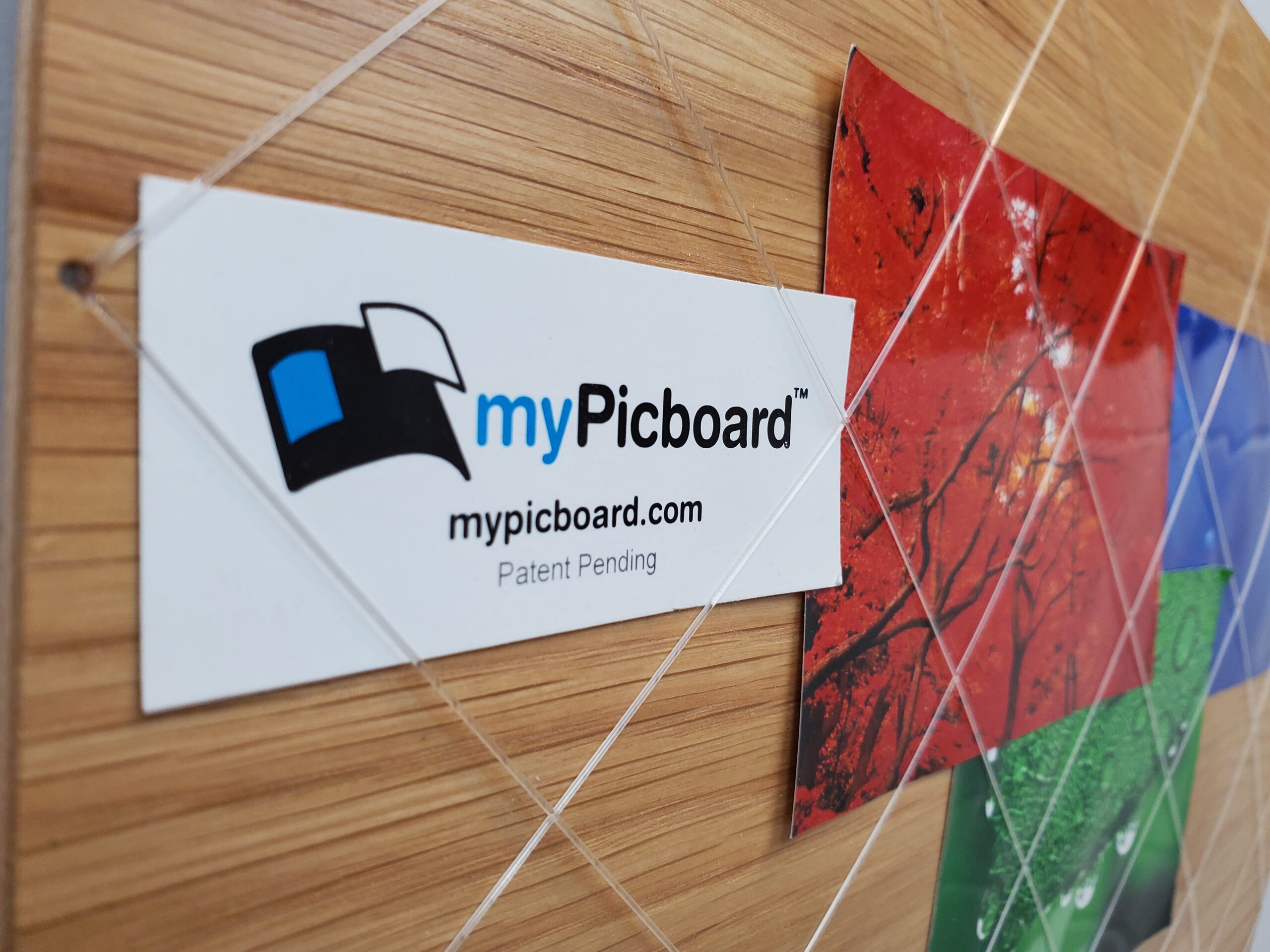 myPicboard Tack-less Bulletin Board Close up in Oak